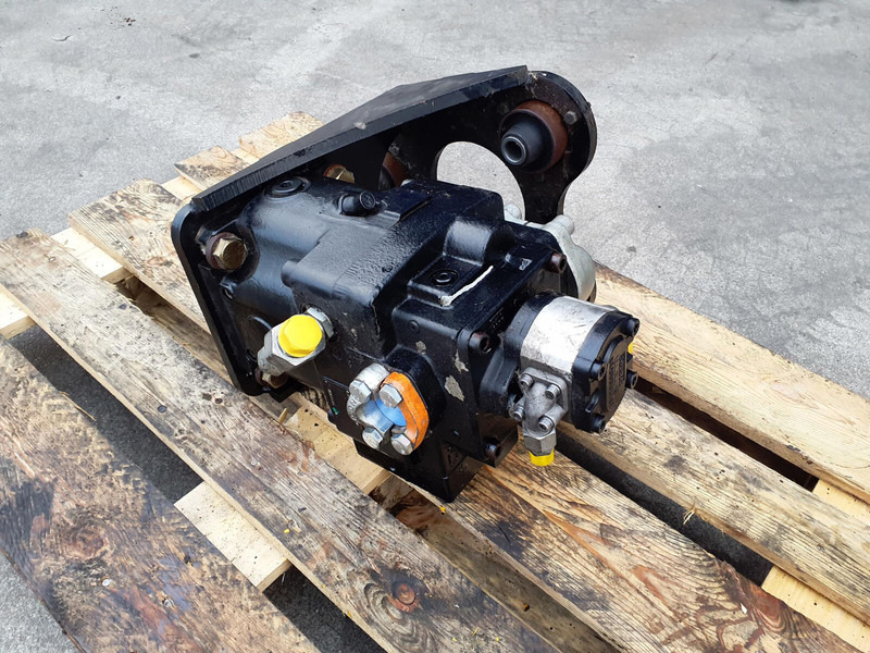 Terex Terex Challenger 3160 Hydraulic pump - Hydraulikpumpe für Kran: das Bild 1 Terex Terex Challenger 3160 Hydraulic pump - Hydraulikpumpe für Kran: das Bild 1