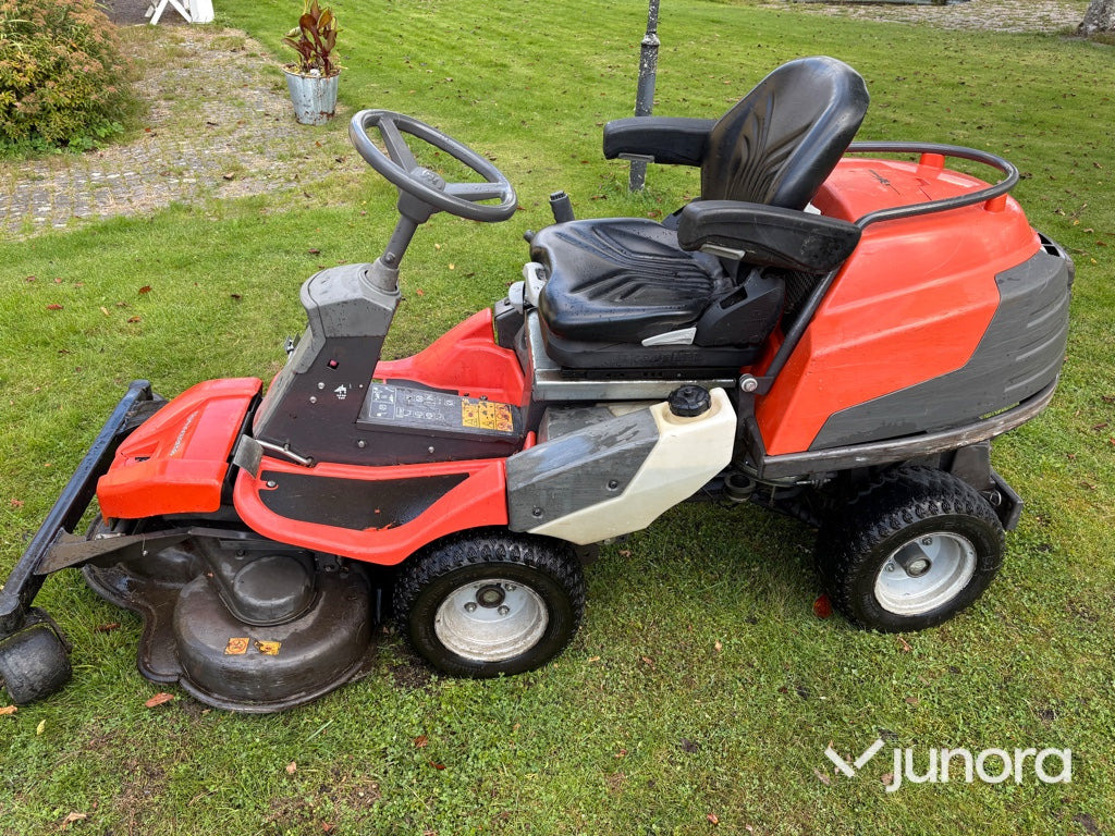 Åkgräsklippare Husqvarna PR 17 - Rasenmäher: das Bild 2 Åkgräsklippare Husqvarna PR 17 - Rasenmäher: das Bild 2