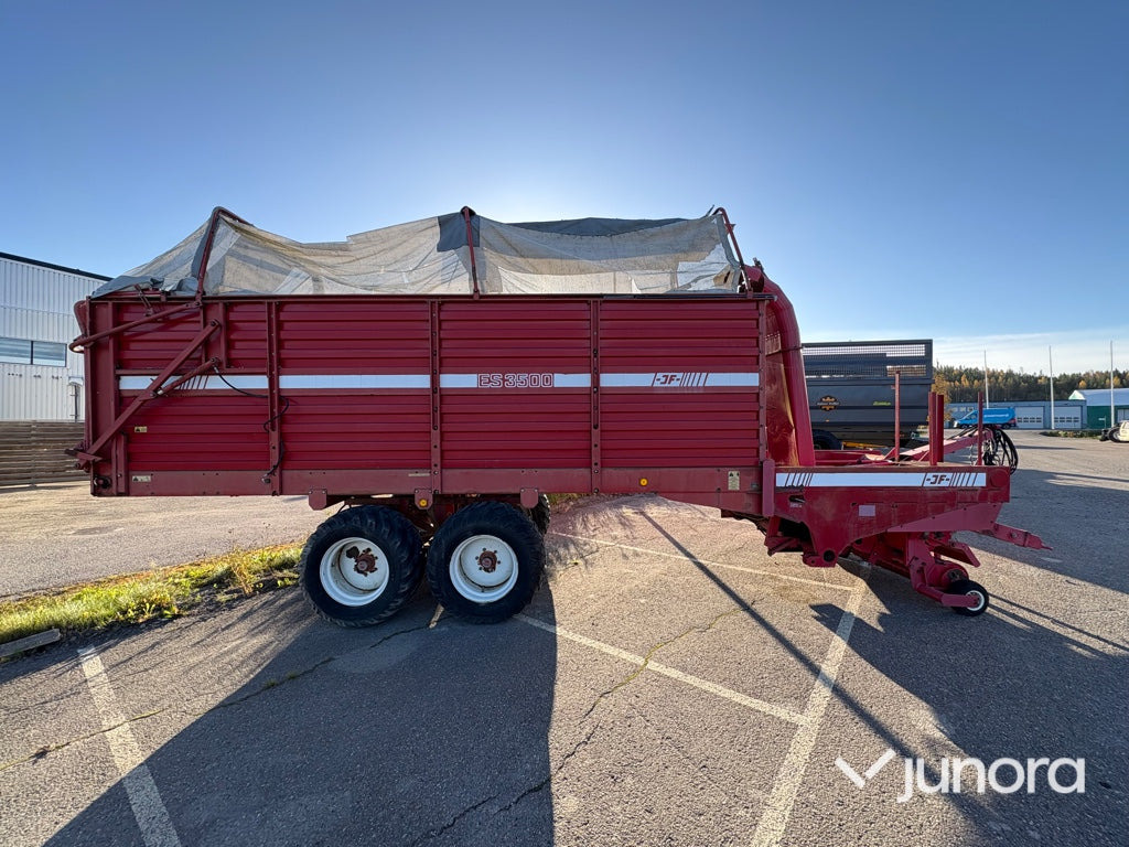 Självlastarvagn - JF ES 3500 - Ladewagen: das Bild 4 Självlastarvagn - JF ES 3500 - Ladewagen: das Bild 4