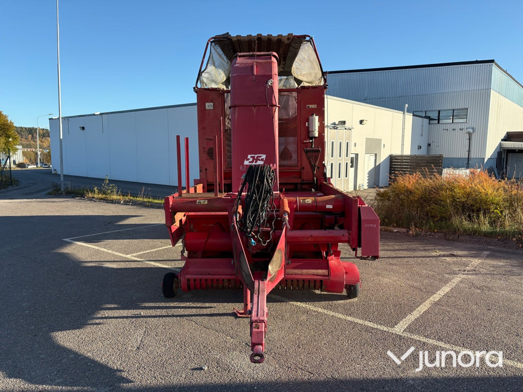 Självlastarvagn - JF ES 3500 - Ladewagen: das Bild 2 Självlastarvagn - JF ES 3500 - Ladewagen: das Bild 2