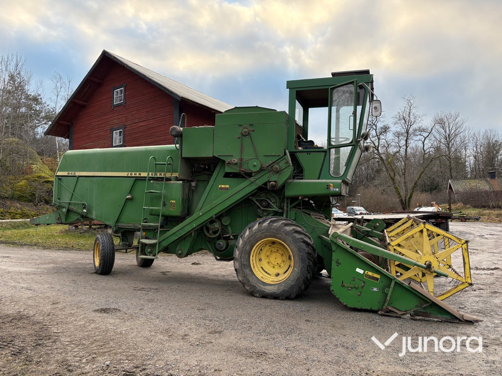 Skördetröska - John Deere 942 - Mähdrescher: das Bild 4 Skördetröska - John Deere 942 - Mähdrescher: das Bild 4