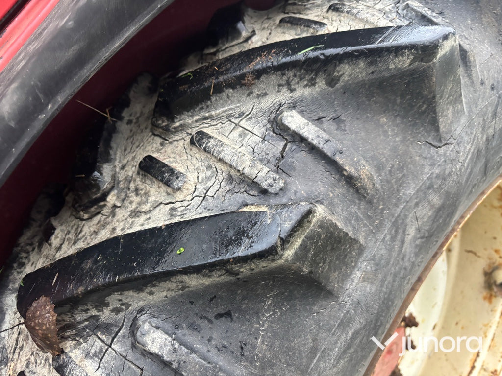 Traktor - IH 685XL – Leasing Traktor - IH 685XL: das Bild 27 Traktor - IH 685XL – Leasing Traktor - IH 685XL: das Bild 27