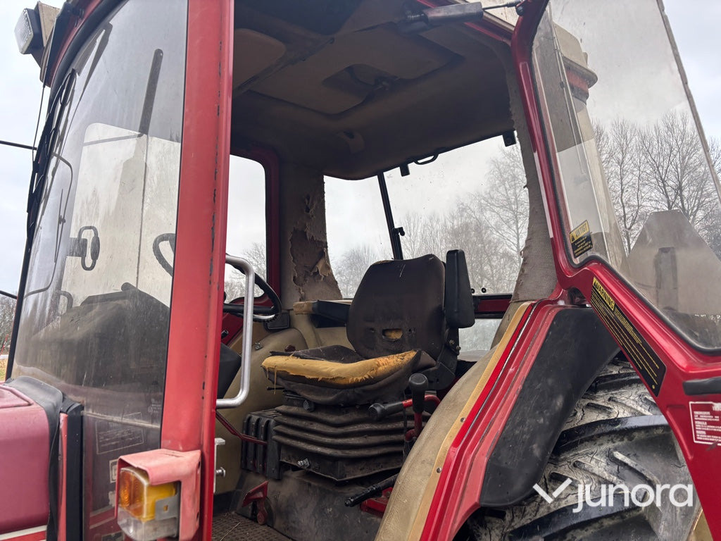 Traktor - IH 685XL – Leasing Traktor - IH 685XL: das Bild 19 Traktor - IH 685XL – Leasing Traktor - IH 685XL: das Bild 19