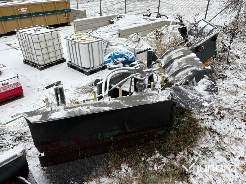 Vikplog - Uni-Väg UV-280 - Schneepflug: das Bild 4 Vikplog - Uni-Väg UV-280 - Schneepflug: das Bild 4