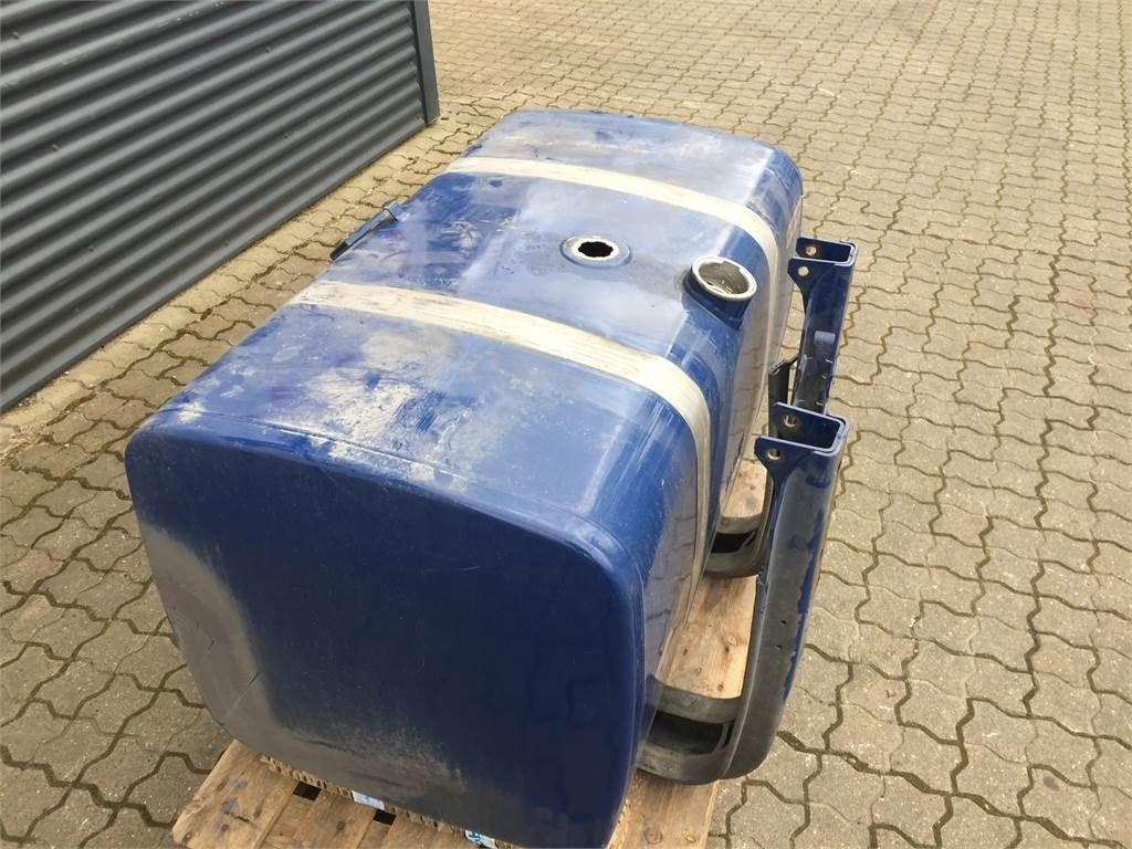 DAF 535 ltr dieseltank m- 2 stk bæringer - Kraftstofftank für LKW: das Bild 2 DAF 535 ltr dieseltank m- 2 stk bæringer - Kraftstofftank für LKW: das Bild 2