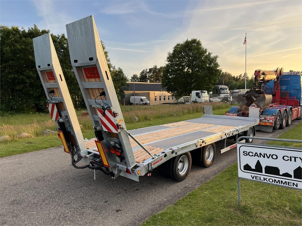 Hangler DTS-H 300 3 akslet hænger med ramper - Tieflader Anhänger: das Bild 1 Hangler DTS-H 300 3 akslet hænger med ramper - Tieflader Anhänger: das Bild 1