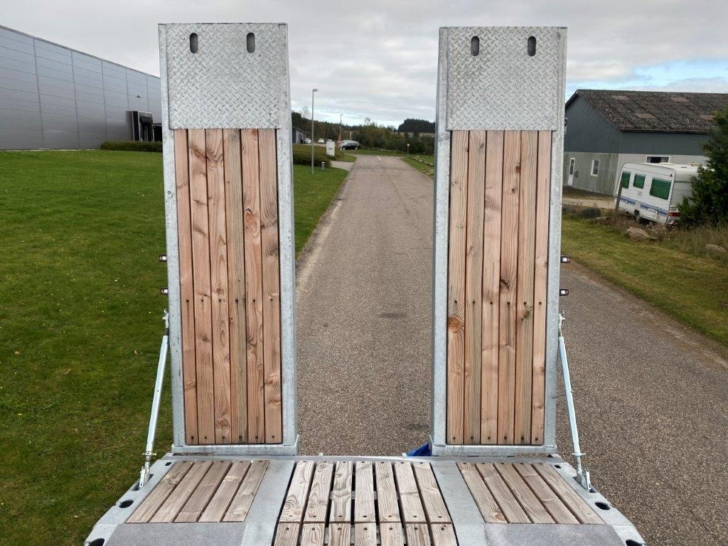 Hangler DTS-H 300 P 3 akslet med ramper - Tieflader Anhänger: das Bild 5 Hangler DTS-H 300 P 3 akslet med ramper - Tieflader Anhänger: das Bild 5