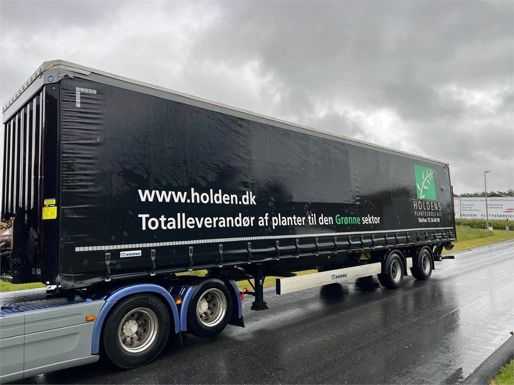 Krone 13,6 mtr gardin - lodretstående lift - Planenauflieger: das Bild 2 Krone 13,6 mtr gardin - lodretstående lift - Planenauflieger: das Bild 2