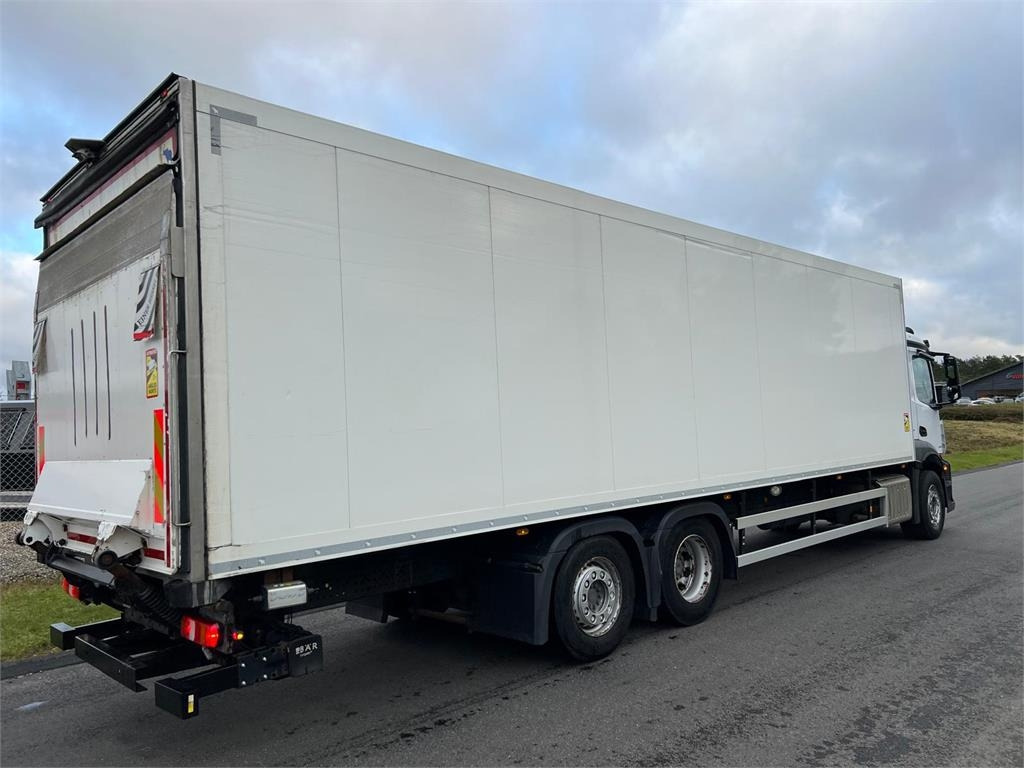 Mercedes-Benz Antos 2533 L - Koffer LKW: das Bild 4 Mercedes-Benz Antos 2533 L - Koffer LKW: das Bild 4