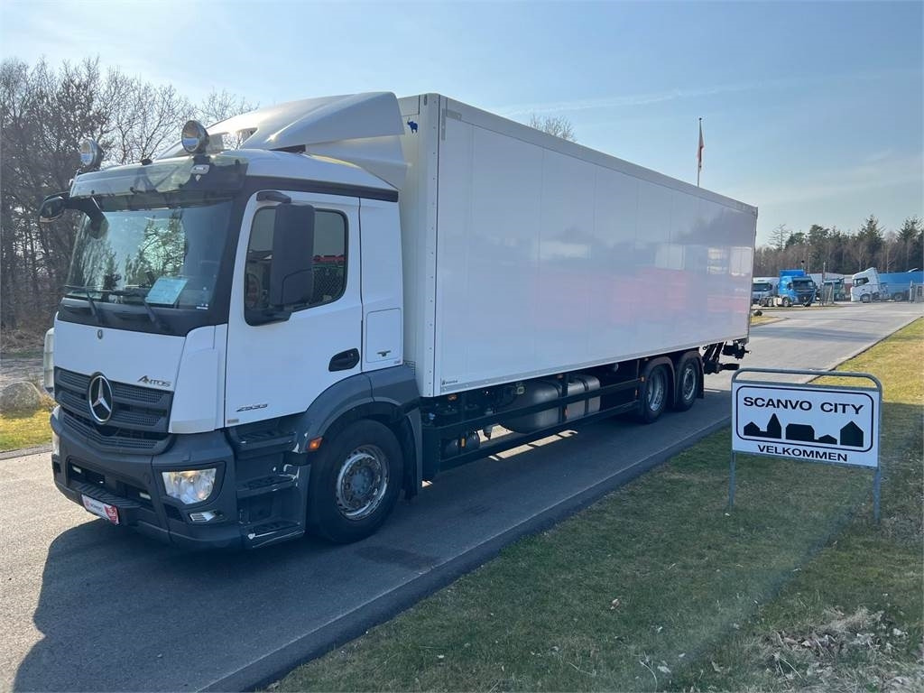 Mercedes-Benz Antos 2533 L - Koffer LKW: das Bild 1 Mercedes-Benz Antos 2533 L - Koffer LKW: das Bild 1