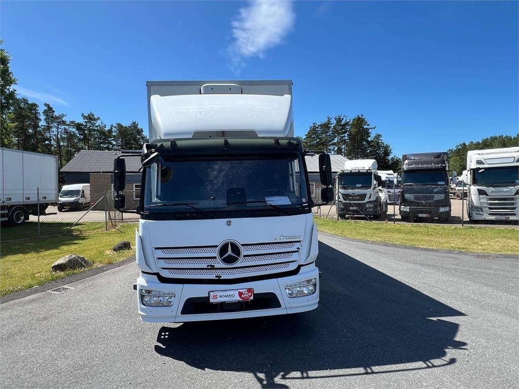 Mercedes-Benz Atego 1224 LnR - Koffer LKW: das Bild 2 Mercedes-Benz Atego 1224 LnR - Koffer LKW: das Bild 2
