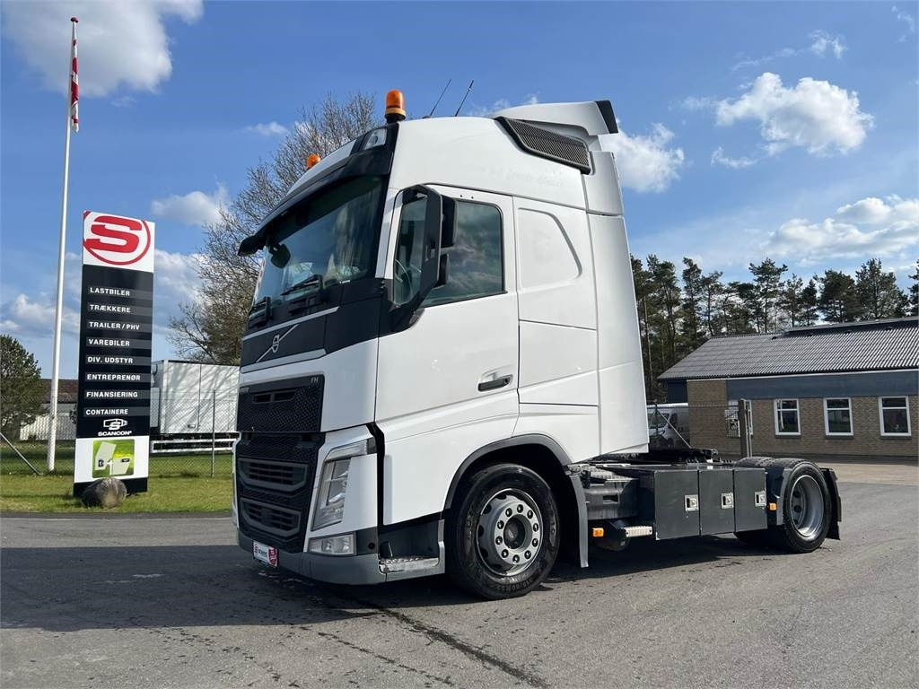 Volvo FH460 4x2 x-low mega - Sattelzugmaschine: das Bild 1 Volvo FH460 4x2 x-low mega - Sattelzugmaschine: das Bild 1