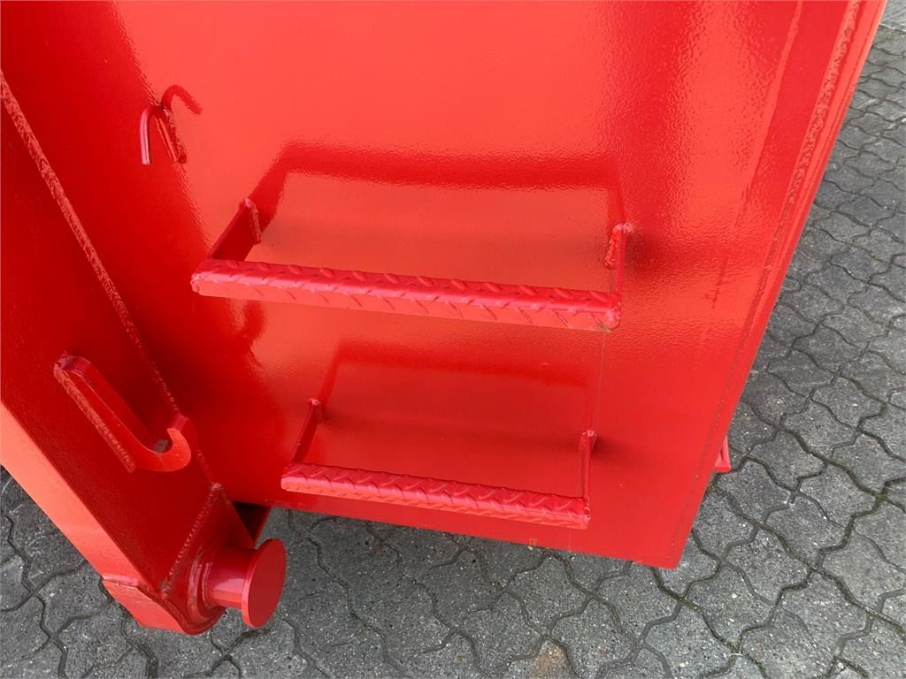 Scancon S5513 - Pritschenaufbau: das Bild 4 Scancon S5513 - Pritschenaufbau: das Bild 4