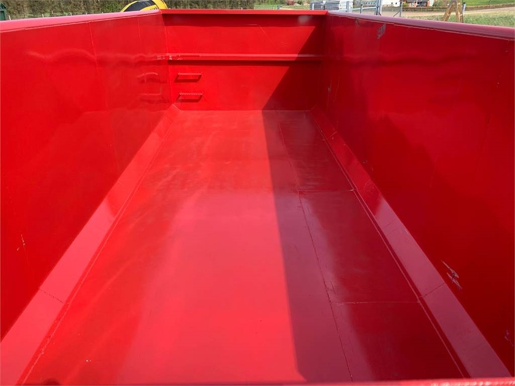 Scancon S5820 - Pritschenaufbau: das Bild 5 Scancon S5820 - Pritschenaufbau: das Bild 5