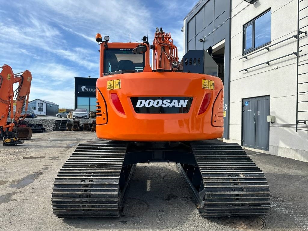 Doosan DX 140 LCR-5 metsäalusta - Kettenbagger: das Bild 3 Doosan DX 140 LCR-5 metsäalusta - Kettenbagger: das Bild 3