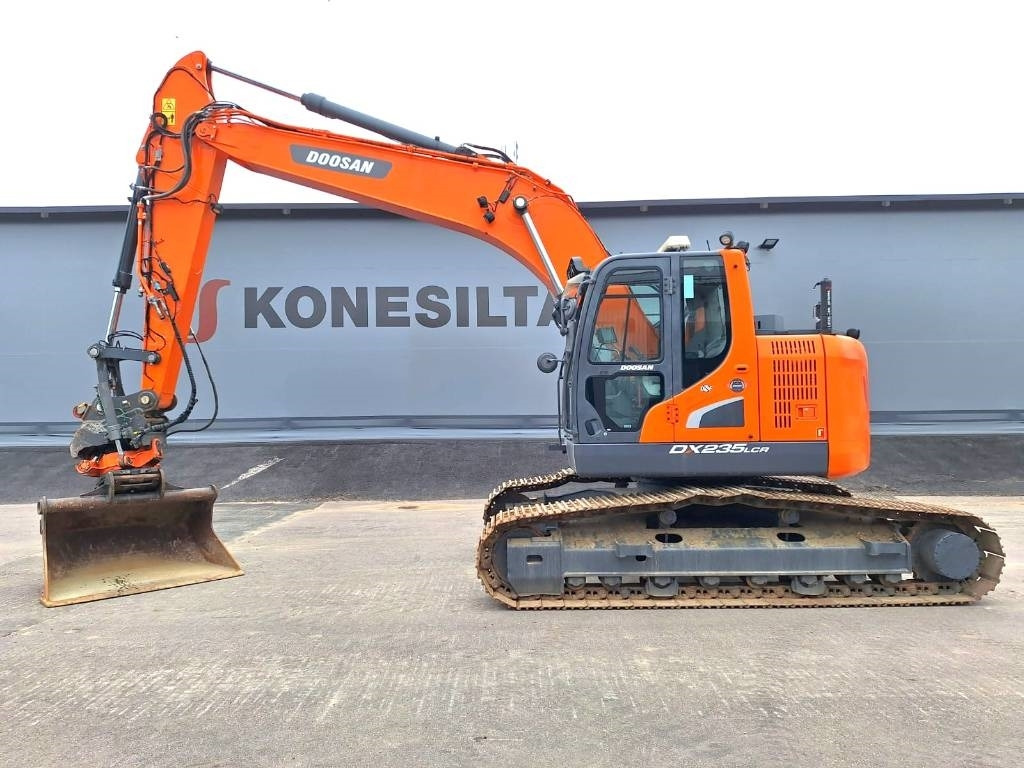 Doosan MYYTY! SOLD! DX235LCR-5 PYÖRITTÄJÄ - Kettenbagger: das Bild 1 Doosan MYYTY! SOLD! DX235LCR-5 PYÖRITTÄJÄ - Kettenbagger: das Bild 1