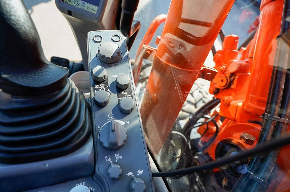 Hitachi ZX 140 W-6  – Leasing Hitachi ZX 140 W-6: das Bild 50
