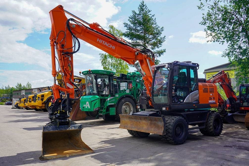Hitachi ZX 140 W-6 - Mobilbagger: das Bild 2 Hitachi ZX 140 W-6 - Mobilbagger: das Bild 2