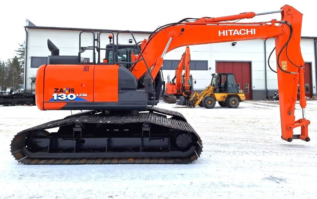 Hitachi ZX130LCN-6 JATKETTU SUOALUSTA 1200MM - Kettenbagger: das Bild 5 Hitachi ZX130LCN-6 JATKETTU SUOALUSTA 1200MM - Kettenbagger: das Bild 5