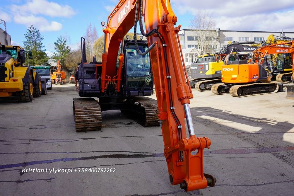 Kettenbagger Hitachi ZX130LCN-7 VÄHÄN AJETTU: das Bild 9