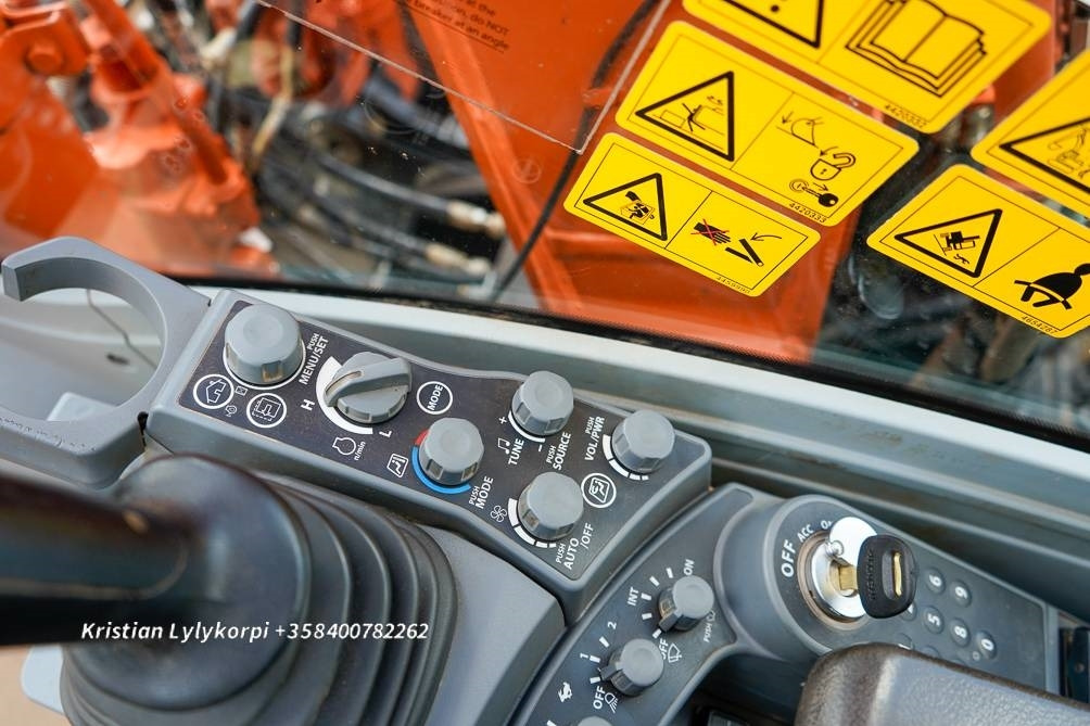 Kettenbagger Hitachi ZX130LCN-7 VÄHÄN AJETTU: das Bild 25