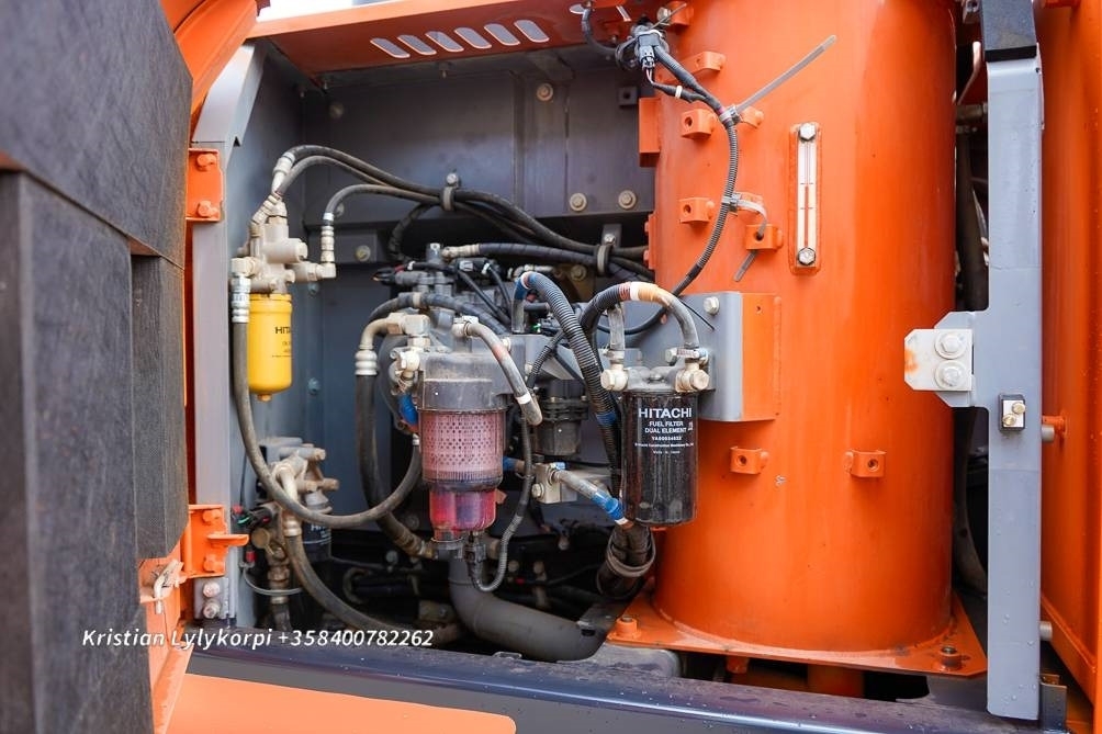 Kettenbagger Hitachi ZX130LCN-7 VÄHÄN AJETTU: das Bild 18