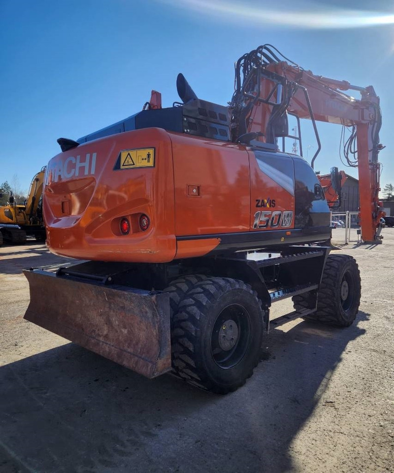 Hitachi ZX150W-7 STAGE 5 - Mobilbagger: das Bild 5 Hitachi ZX150W-7 STAGE 5 - Mobilbagger: das Bild 5