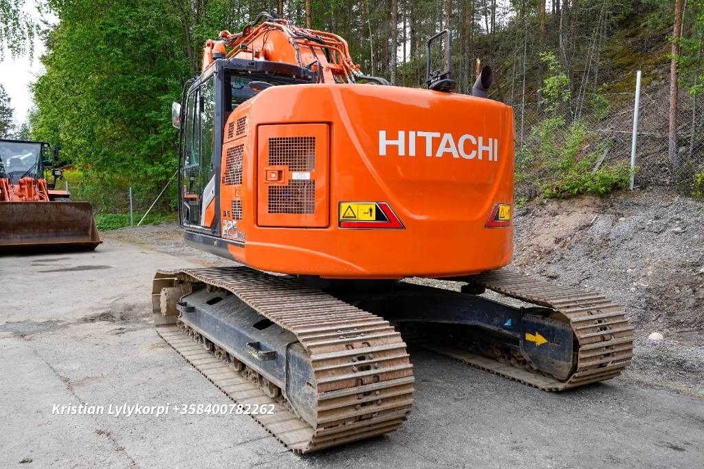 Hitachi ZX225USLC-7 STAGE V - Kettenbagger: das Bild 2 Hitachi ZX225USLC-7 STAGE V - Kettenbagger: das Bild 2