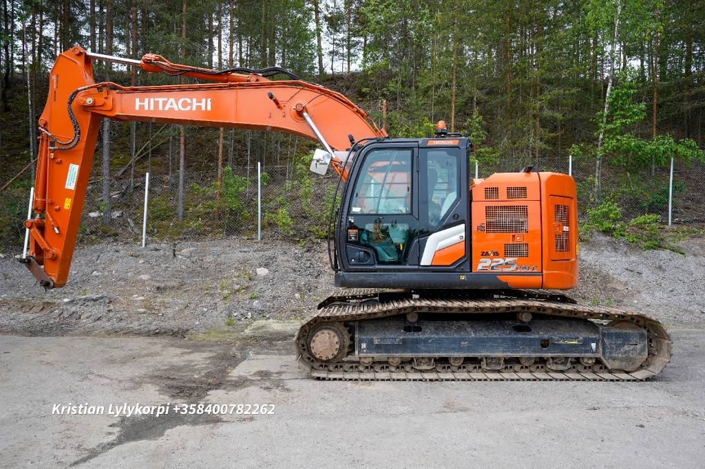 Hitachi ZX225USLC-7 STAGE V - Kettenbagger: das Bild 1 Hitachi ZX225USLC-7 STAGE V - Kettenbagger: das Bild 1