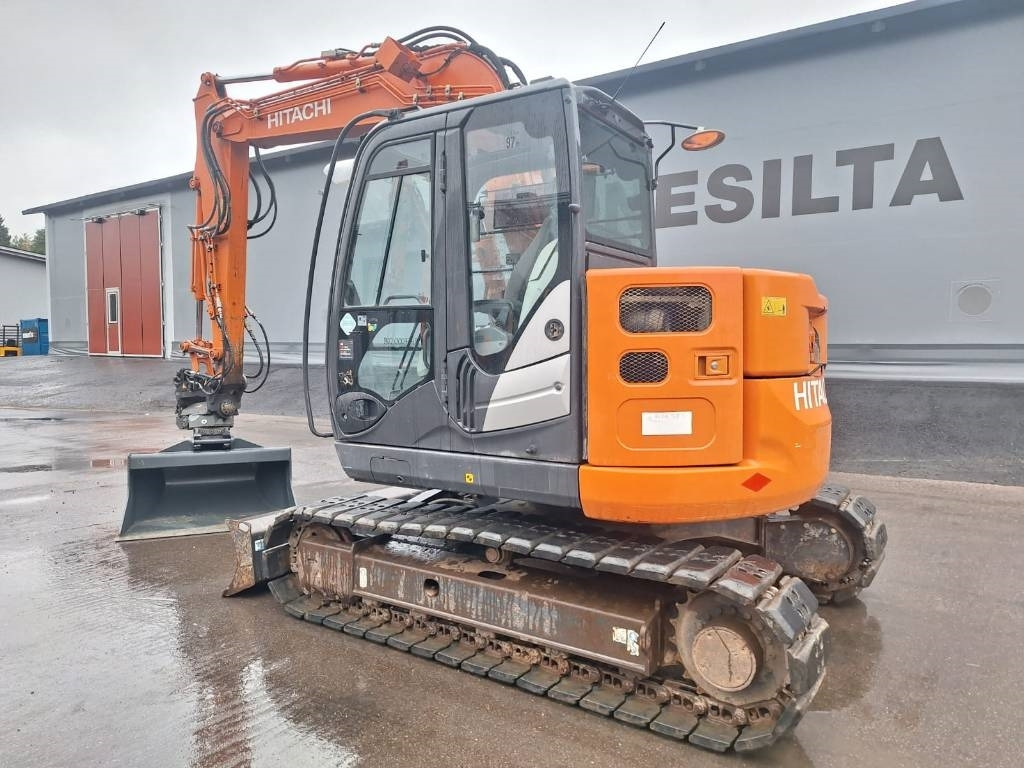Hitachi ZX85US-5 PYÖRITTÄJÄLLÄ - Minibagger: das Bild 2 Hitachi ZX85US-5 PYÖRITTÄJÄLLÄ - Minibagger: das Bild 2
