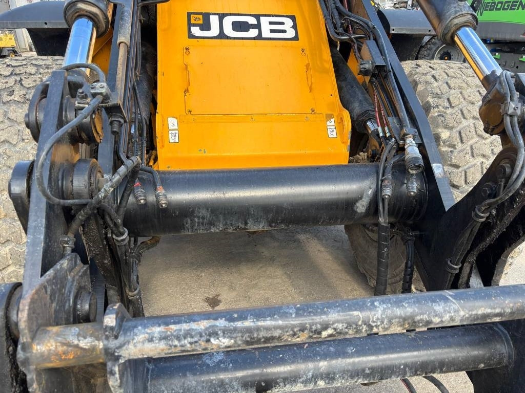 JCB 437 HT - Radlader: das Bild 4 JCB 437 HT - Radlader: das Bild 4