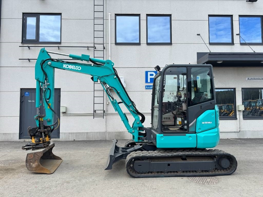 Kobelco SK45SRX-6 Pyörittäjä pihdeillä - Minibagger: das Bild 1 Kobelco SK45SRX-6 Pyörittäjä pihdeillä - Minibagger: das Bild 1
