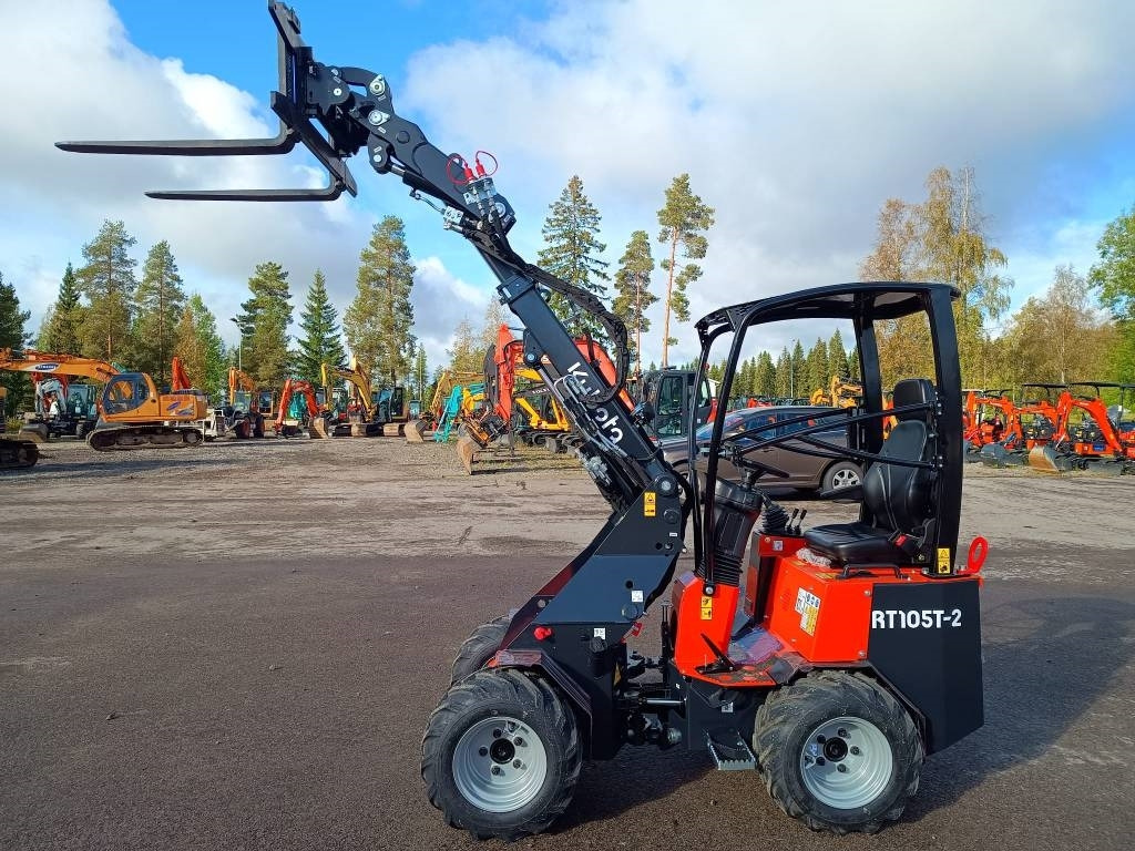 Kubota RT105-2 TELEPUOMI - Hoflader: das Bild 2 Kubota RT105-2 TELEPUOMI - Hoflader: das Bild 2