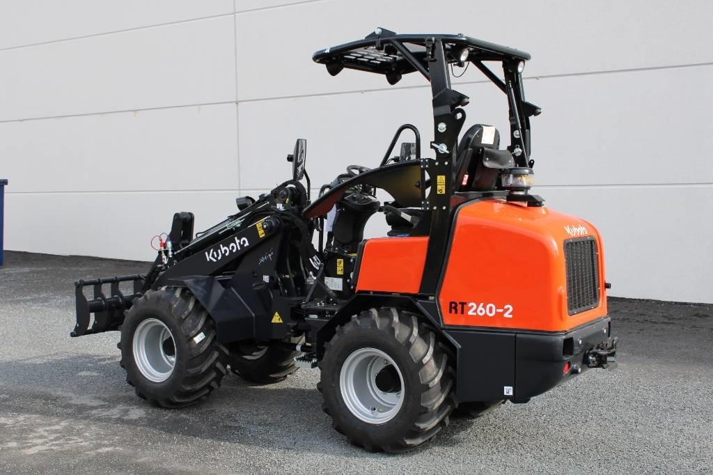 Kubota RT260-2 KATOKSELLA! UUSI - Hoflader: das Bild 2 Kubota RT260-2 KATOKSELLA! UUSI - Hoflader: das Bild 2