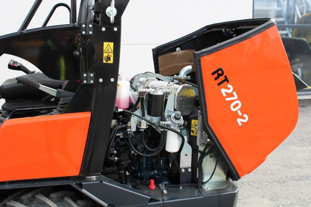 Kubota RT270-2 KATOKSELLA! UUSI - Hoflader: das Bild 4 Kubota RT270-2 KATOKSELLA! UUSI - Hoflader: das Bild 4