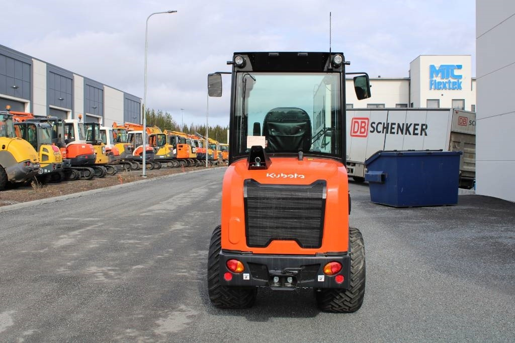 Kubota RT270-2 UUSI - Hoflader: das Bild 3 Kubota RT270-2 UUSI - Hoflader: das Bild 3
