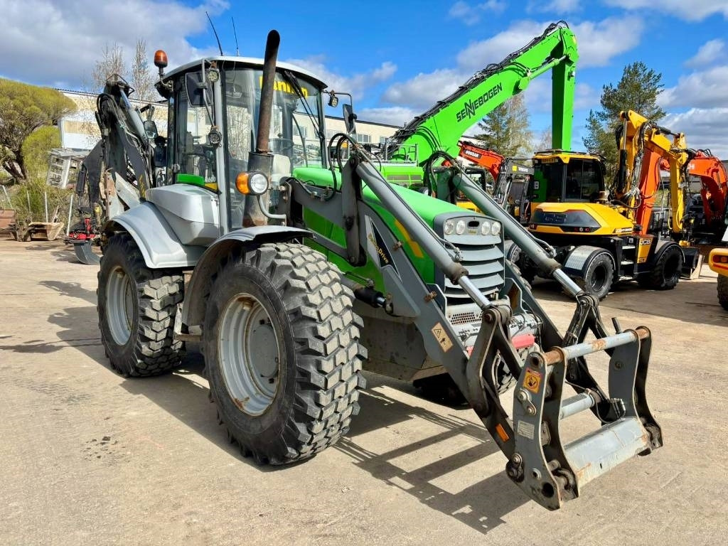 Lännen 8600 C - Baggerlader: das Bild 5 Lännen 8600 C - Baggerlader: das Bild 5