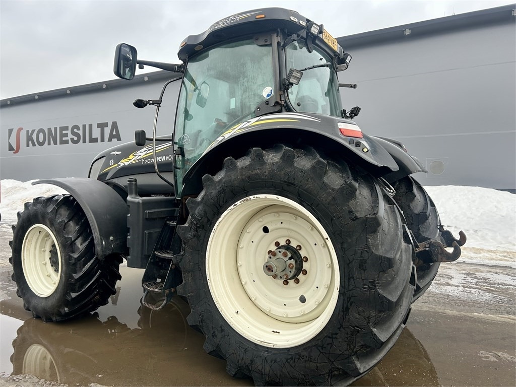 New Holland T 7070 AC - Traktor: das Bild 3 New Holland T 7070 AC - Traktor: das Bild 3