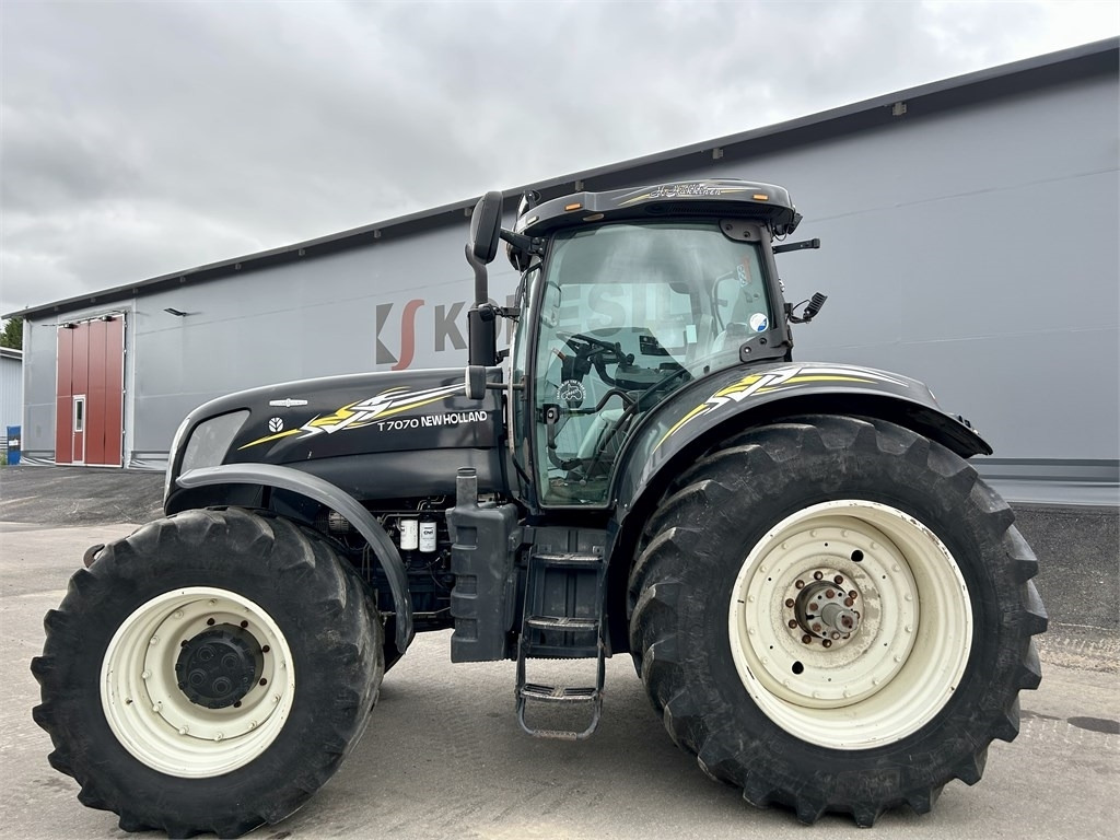 New Holland T 7070 AC - Traktor: das Bild 3 New Holland T 7070 AC - Traktor: das Bild 3