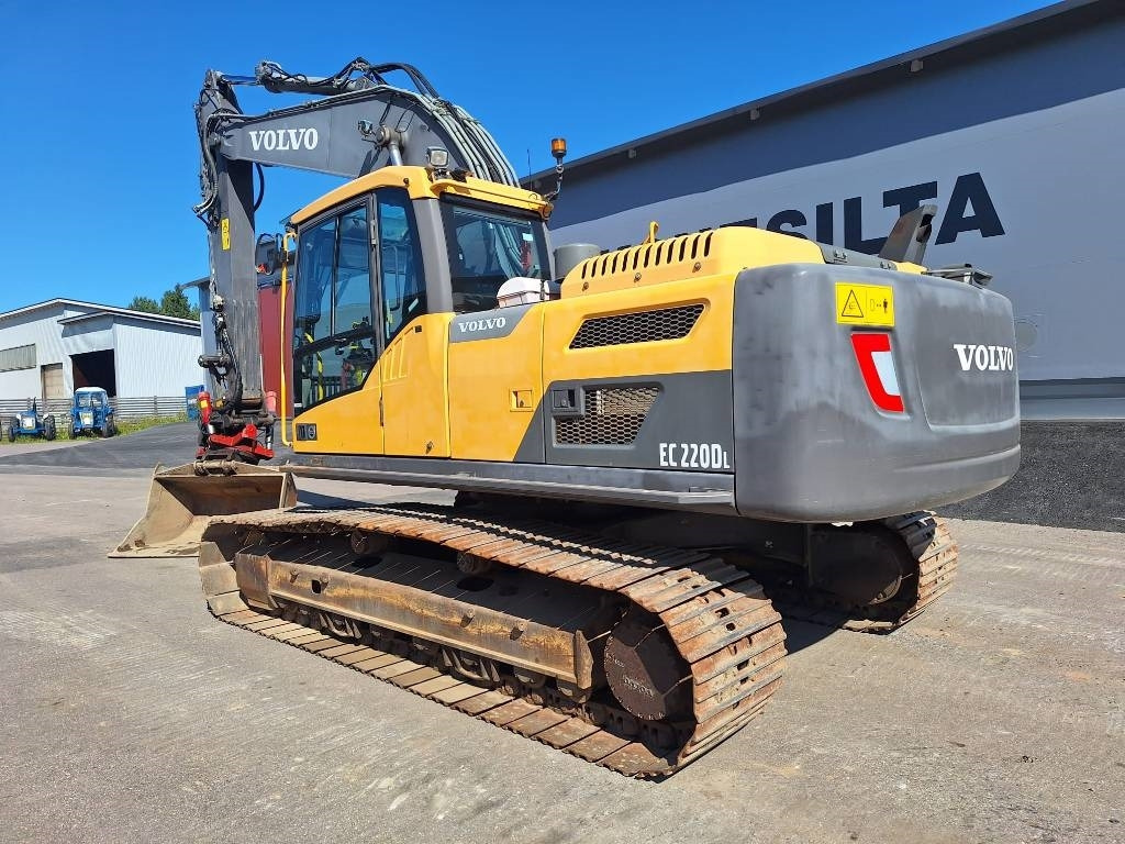 Volvo EC220DL PYÖRITTÄJÄLLÄ - Kettenbagger: das Bild 2 Volvo EC220DL PYÖRITTÄJÄLLÄ - Kettenbagger: das Bild 2