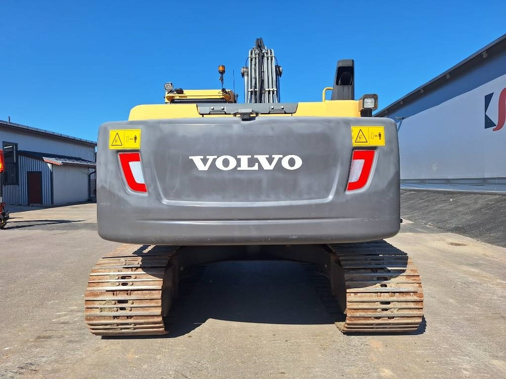 Volvo EC220DL PYÖRITTÄJÄLLÄ - Kettenbagger: das Bild 3 Volvo EC220DL PYÖRITTÄJÄLLÄ - Kettenbagger: das Bild 3