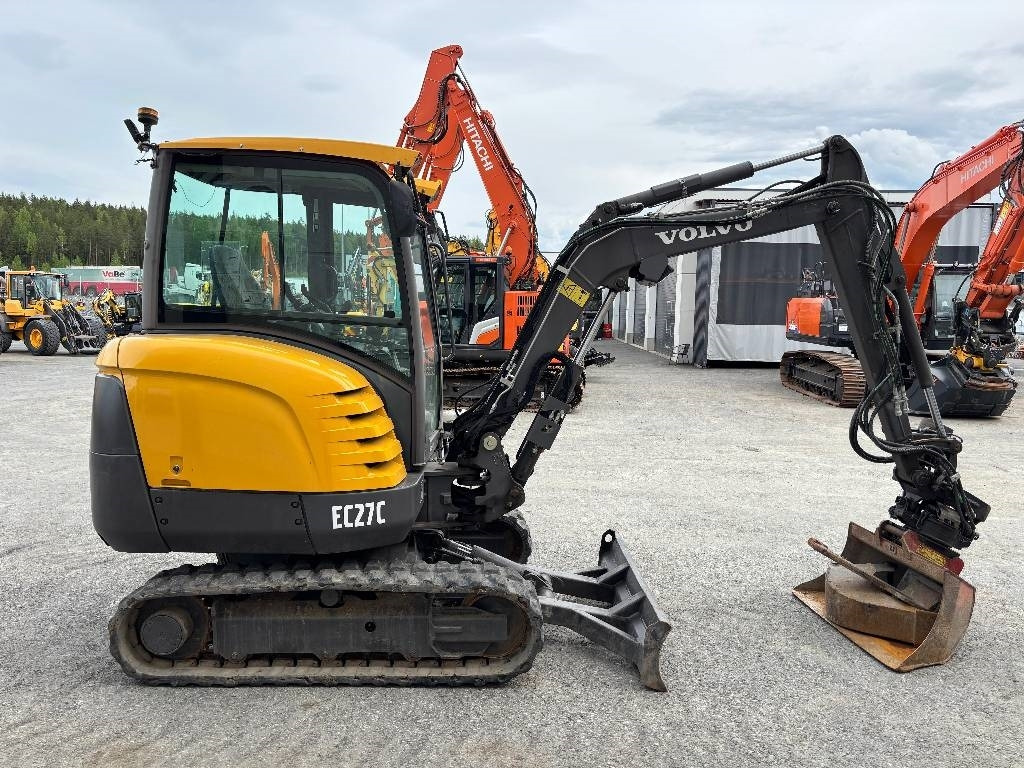 Volvo EC27C PYÖRITTÄJÄLLÄ - Minibagger: das Bild 5 Volvo EC27C PYÖRITTÄJÄLLÄ - Minibagger: das Bild 5