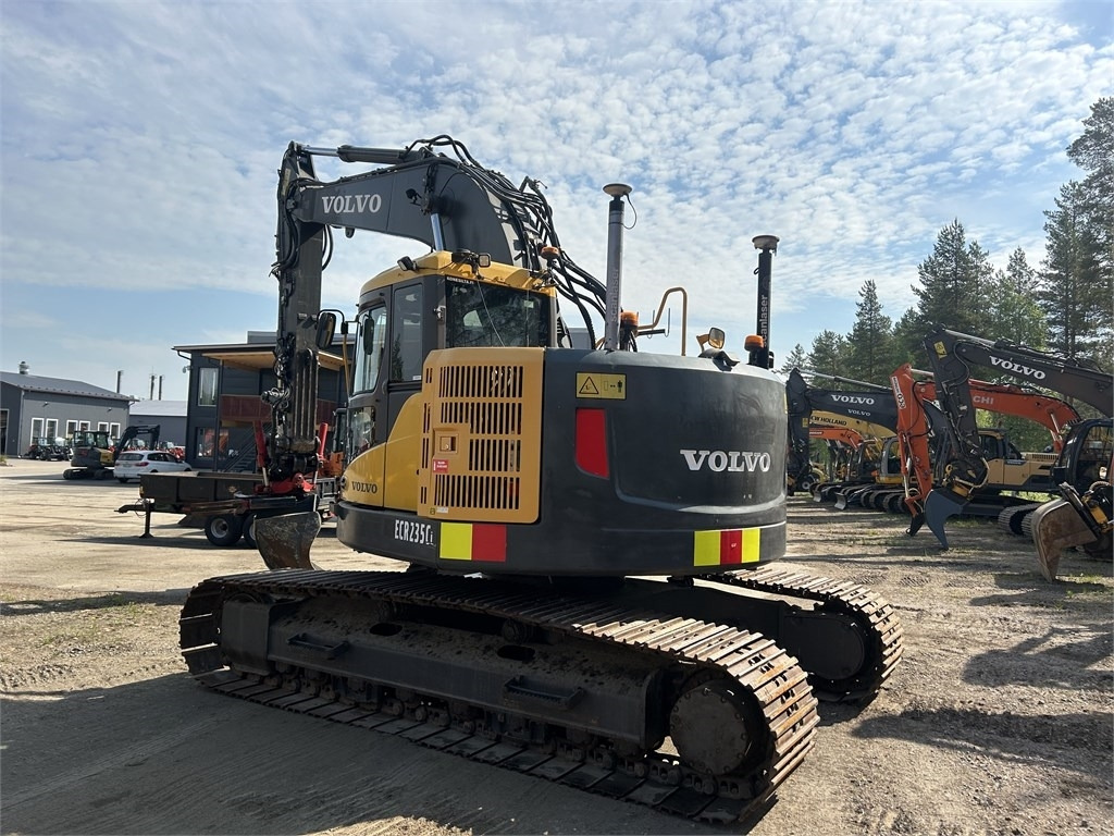 Volvo ECR235CL PYÖRITTÄJÄ, 3D-LAITTEET - Kettenbagger: das Bild 2 Volvo ECR235CL PYÖRITTÄJÄ, 3D-LAITTEET - Kettenbagger: das Bild 2