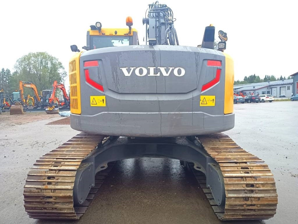 Volvo ECR235DL PYÖRITTÄJÄLLÄ - Kettenbagger: das Bild 4 Volvo ECR235DL PYÖRITTÄJÄLLÄ - Kettenbagger: das Bild 4