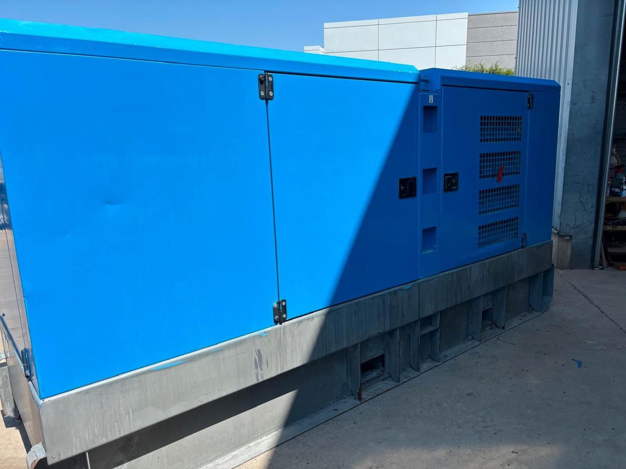 Stromgenerator Atlas Copco Generator QAS 200kVa: das Bild 9