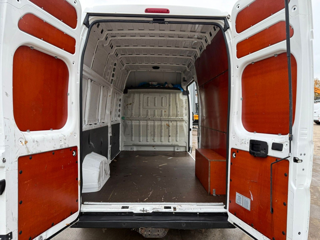 Peugeot Boxer 2.0HDI. Maxi. Klima. Dieselpumpe defekt! - Kastenwagen: das Bild 5 Peugeot Boxer 2.0HDI. Maxi. Klima. Dieselpumpe defekt! - Kastenwagen: das Bild 5