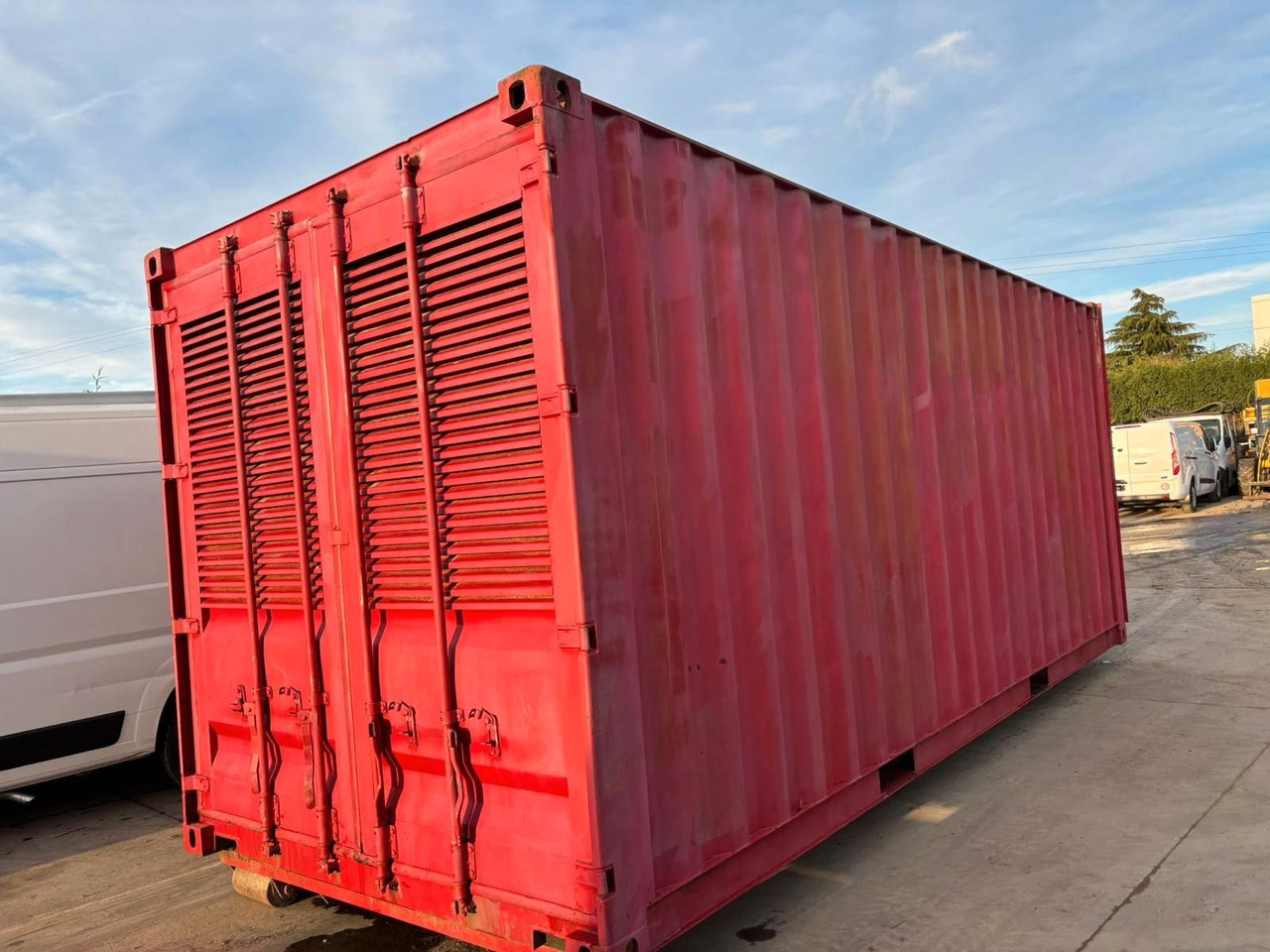 Sommer 400kVa Generator. Motor MAN V8. 370h! - Stromgenerator: das Bild 3 Sommer 400kVa Generator. Motor MAN V8. 370h! - Stromgenerator: das Bild 3