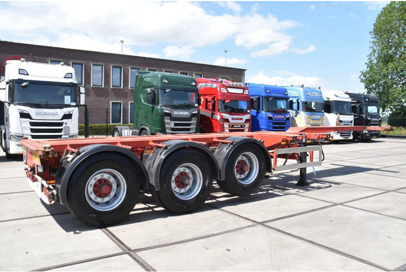 Nooteboom containerchassis - LIFT AXLE - DISC BRAKES - BPW AXLES - 2 x EXTENDABLE - - Container/ Wechselfahrgestell Auflieger: das Bild 2 Nooteboom containerchassis - LIFT AXLE - DISC BRAKES - BPW AXLES - 2 x EXTENDABLE - - Container/ Wechselfahrgestell Auflieger: das Bild 2