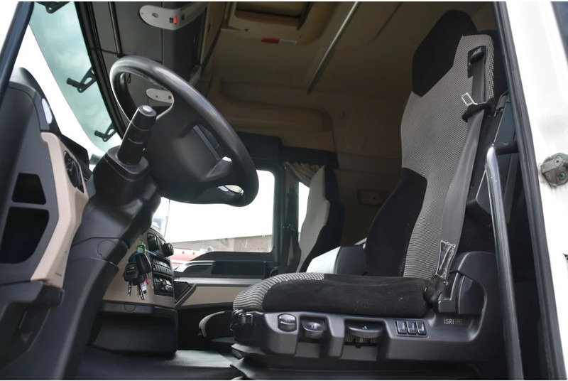 MAN TGS 18.360 4x2 - EURO 6 - 887 TKM - NAVI - AIRCO - DIFF. LOCK - GOOD CONDITION - - Sattelzugmaschine: das Bild 4 MAN TGS 18.360 4x2 - EURO 6 - 887 TKM - NAVI - AIRCO - DIFF. LOCK - GOOD CONDITION - - Sattelzugmaschine: das Bild 4