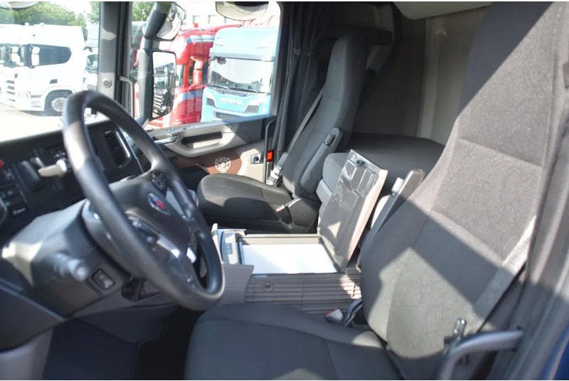 Scania S450 4x2NB - FULL AIR - RETARDER - ACC - AIRCO - 2 x FUEL TANKS - TOP CONDITION - - Sattelzugmaschine: das Bild 4 Scania S450 4x2NB - FULL AIR - RETARDER - ACC - AIRCO - 2 x FUEL TANKS - TOP CONDITION - - Sattelzugmaschine: das Bild 4